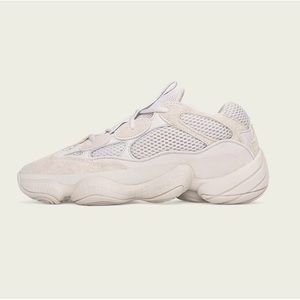 NIB Yeezy 500 - White 🕊️